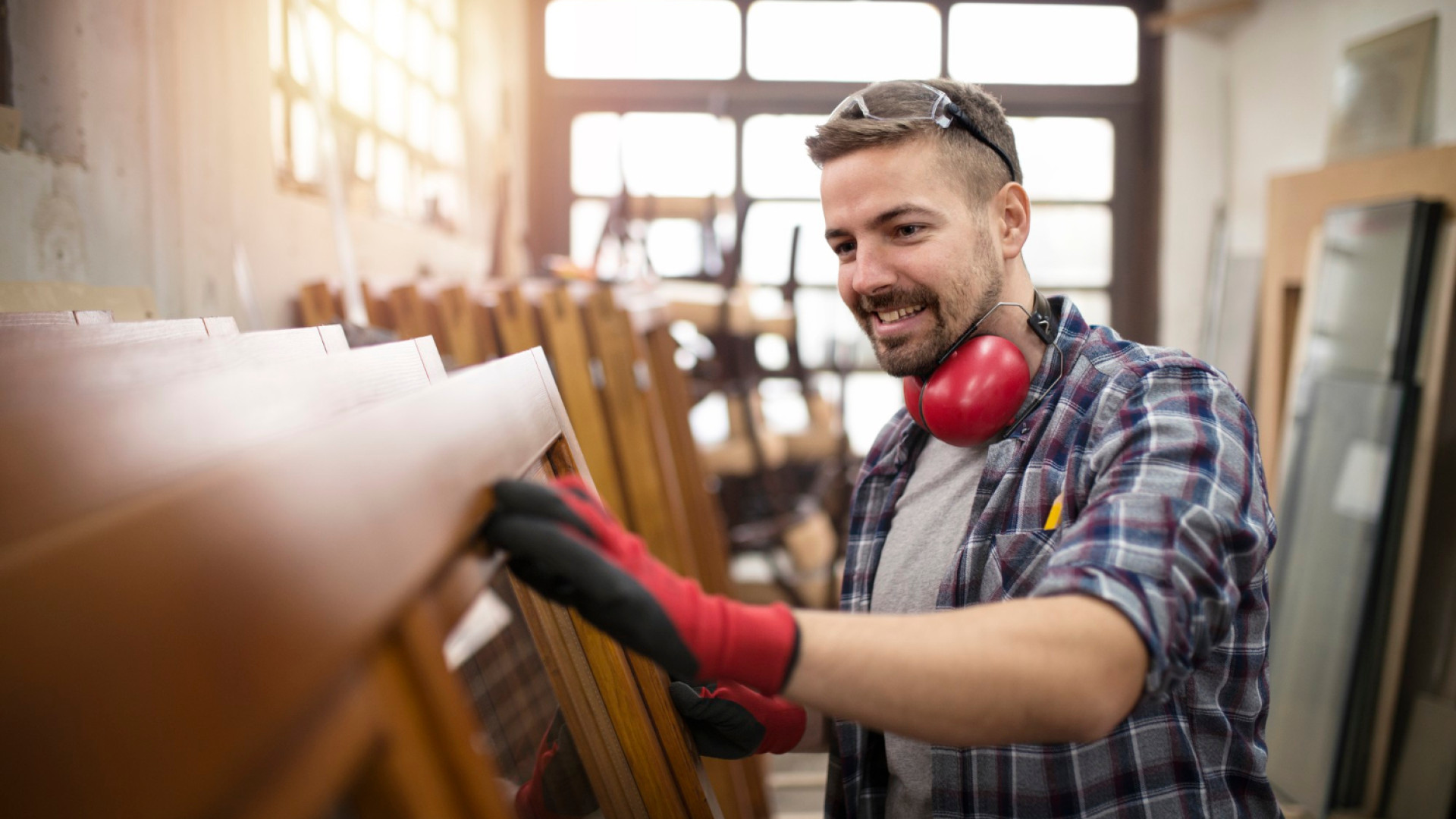 Pourquoi faire appel à un professionnel pour l'installation de nouvelles menuiseries ?